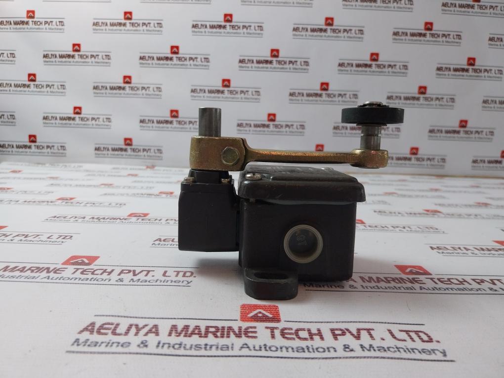 Schmersal Td 422-10Y Limit Switch Without Handle 16A 380V~450V