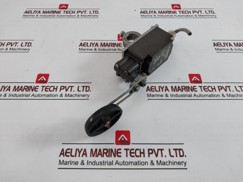 Schmersal Z4V7H 336-11Z-m20 Limit Switch Snap Action 500V 6Kv