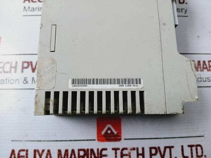 Schneider 140Ddo35301 Tsx Quantum Discrete Output Module 24V 4X8 Source 0.5A/Pt