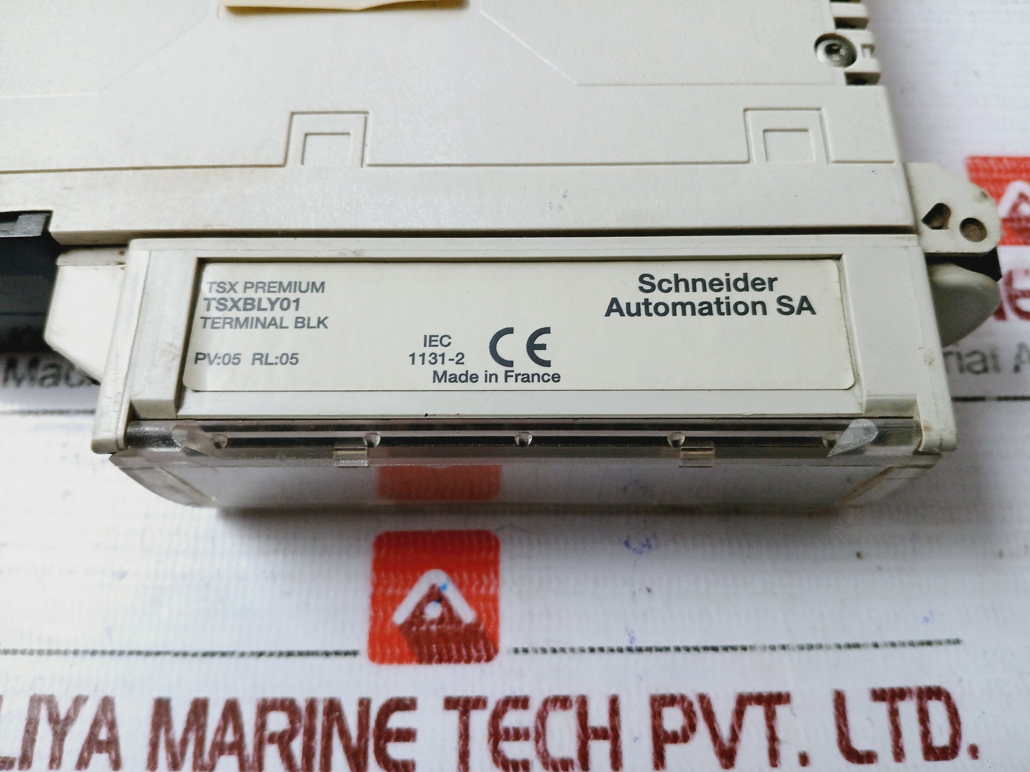 Schneider Automation Tsxdey16d2 Input Sink Module 24vdc