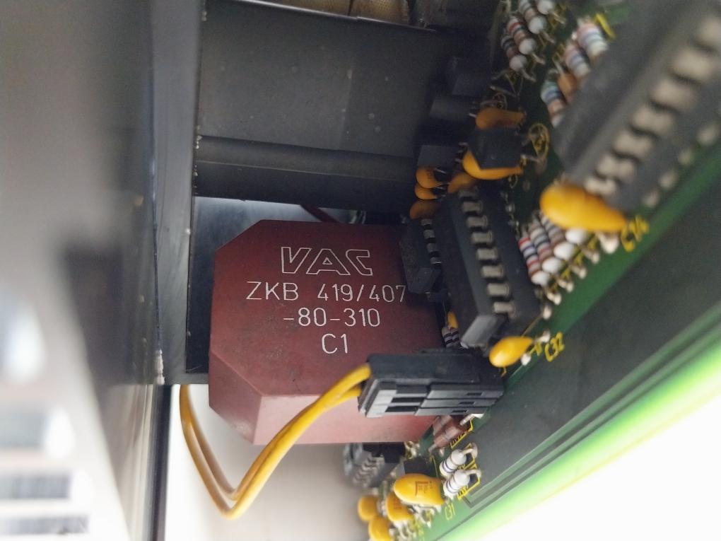 Schneider E-technik Nrsk 2410-b39F1006 Power Supply Module 0000000670 24V 10A 