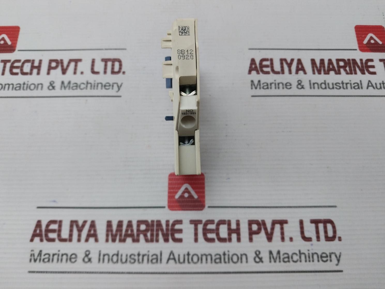 Schneider Electric 10A 690V Auxiliary Contact Block Lad8N20