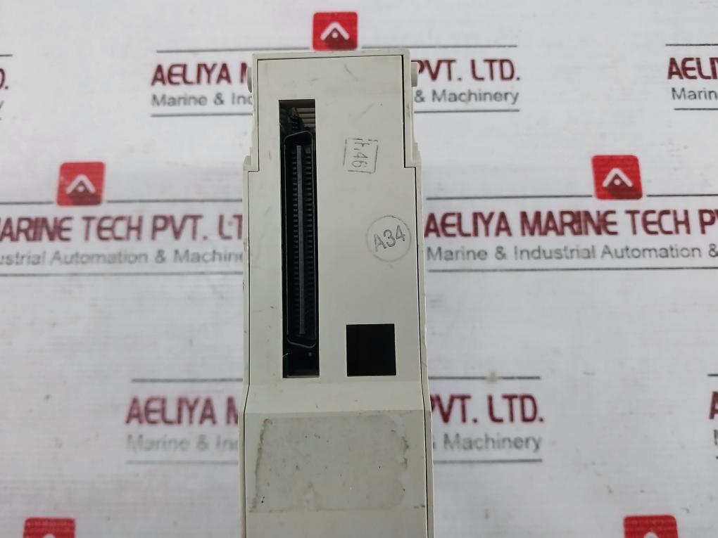 Schneider Electric 140Avo02000 Modicon Quantum Analog Output Module 4Ch Voltage
