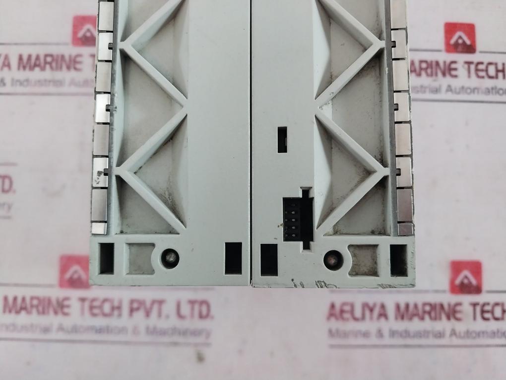Schneider Electric 140Cpu67160 Unity Hot Standby Controller Pv 22