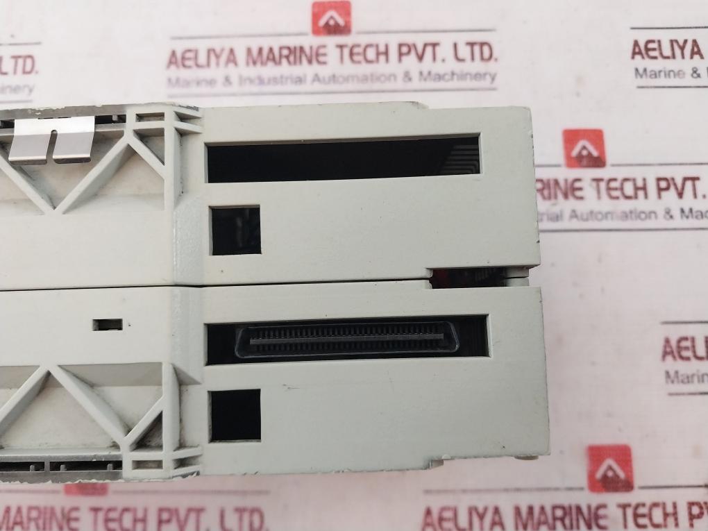 Schneider Electric 140Cpu67160 Unity Hot Standby Controller Pv 22