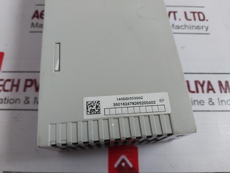 Schneider Electric 140Ddi35300C Discrete Input Module Modicon Quantum 24Vdc