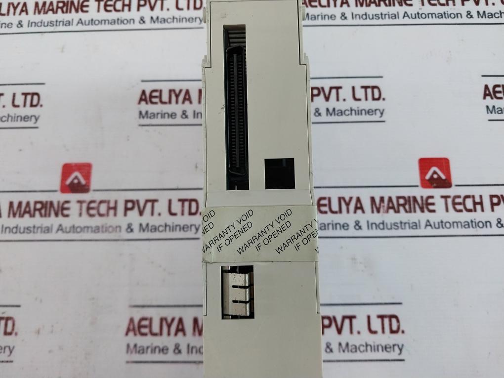 Schneider Electric 140Ddi35300 Modicon Discrete Dc Input Module