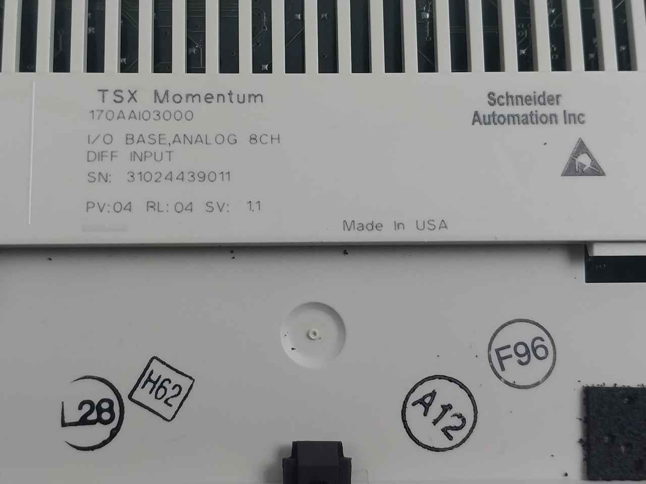 Schneider Electric 170Aai03000 Square D Distributed Analog Input Module 8Ch