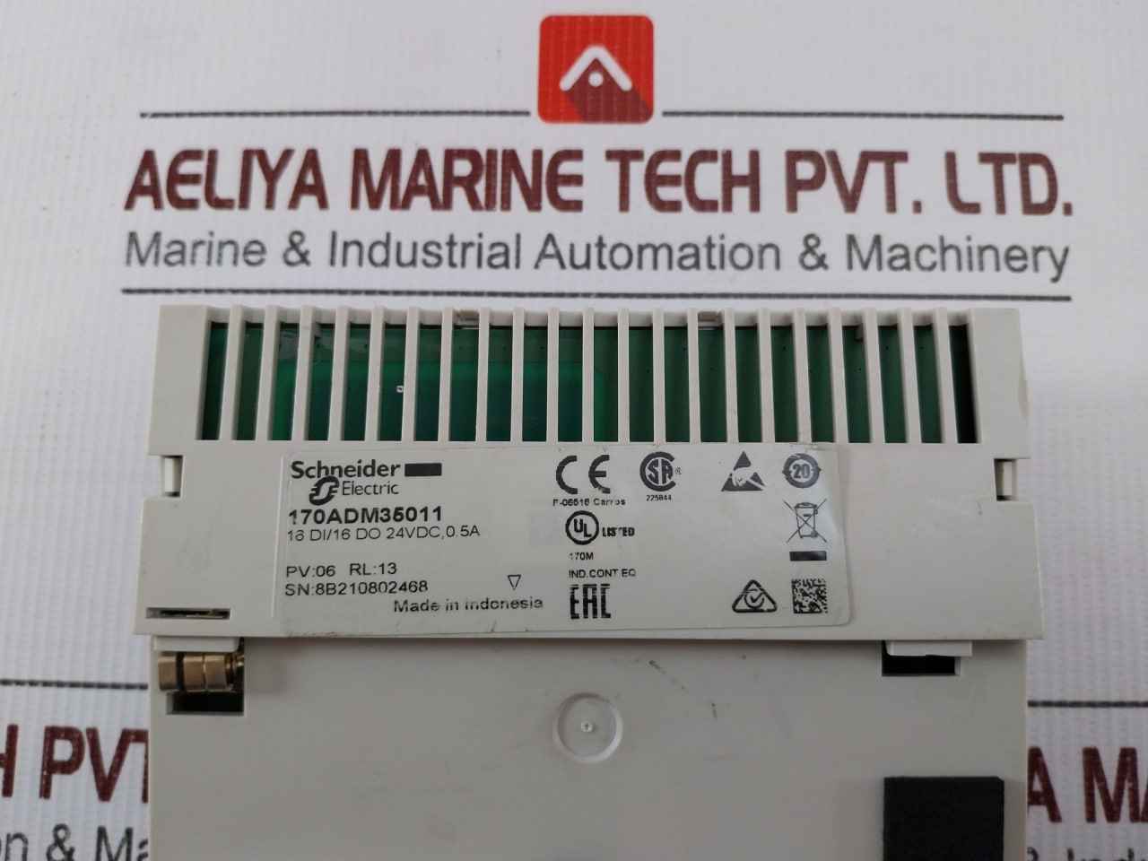 Schneider Electric 170Adm35011 Discrete I/O Module Modicon Momentum 24Vdc, 0.5A