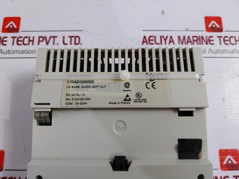 Schneider Electric 170Ado35000 Discrete Output Module Modicon Momentum