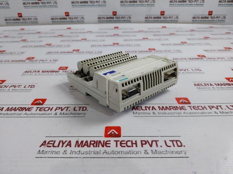 Schneider Electric 170Ado35000 Discrete Output Module Modicon Momentum