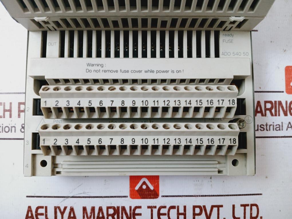 Schneider Electric 170Int11000 Momentum Interbus Communication Adapter