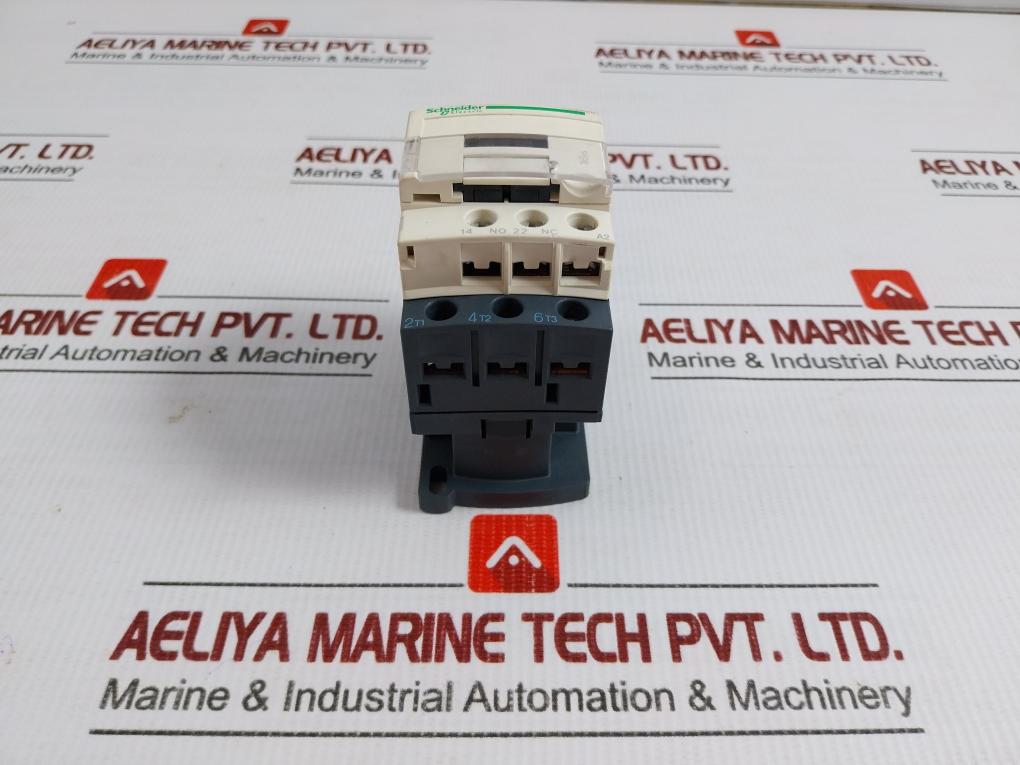 Schneider Electric 220V 50/60Hz Power Contactor Lc1D12