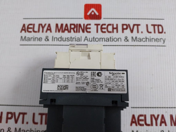 Schneider Electric 220V 50/60Hz Power Contactor Lc1D12