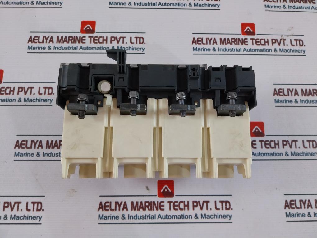 SCHNEIDER ELECTRIC Trip Unit Micrologic 2.3 F/ Compact NSX 630 Circuit Breaker