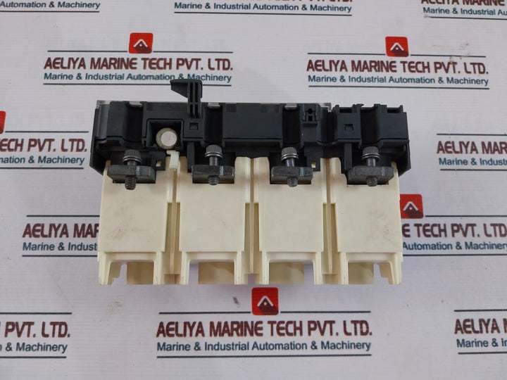 SCHNEIDER ELECTRIC Trip Unit Micrologic 2.3 F/ Compact NSX 630 Circuit Breaker