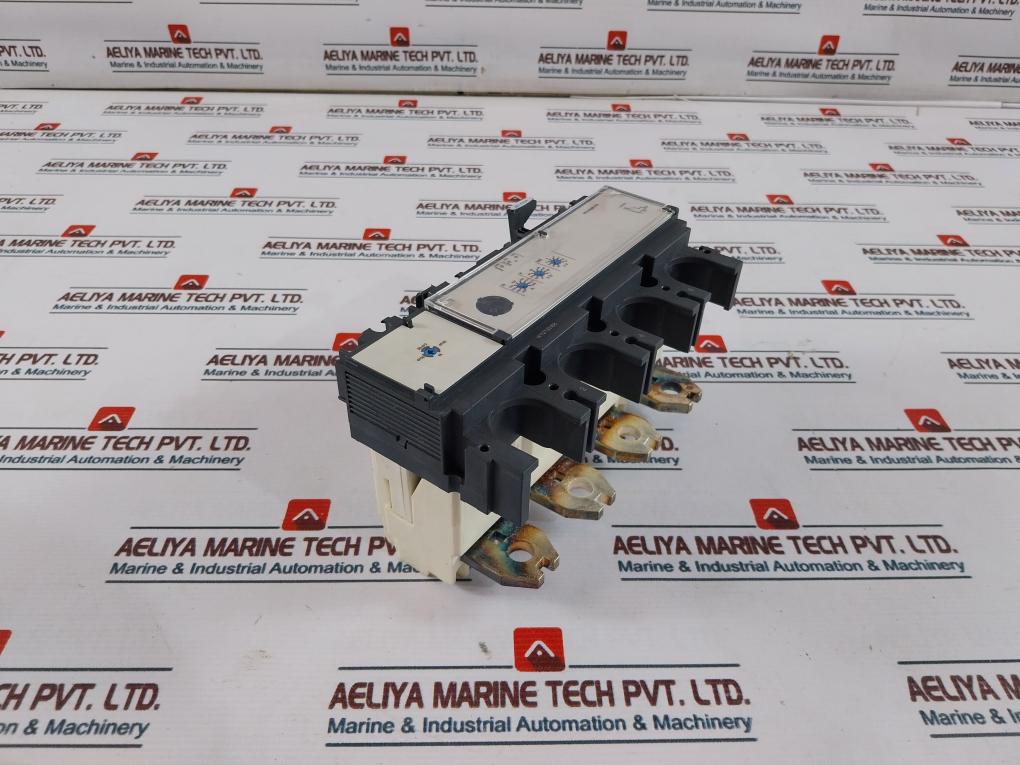 SCHNEIDER ELECTRIC Trip Unit Micrologic 2.3 F/ Compact NSX 630 Circuit Breaker