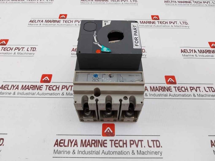 Schneider Electric 250F Circuit Breaker Compact 250 A (Not Working)