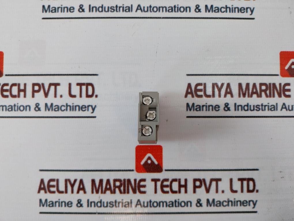 Schneider Electric 29450 Circuit Breaker Auxiliary Switch