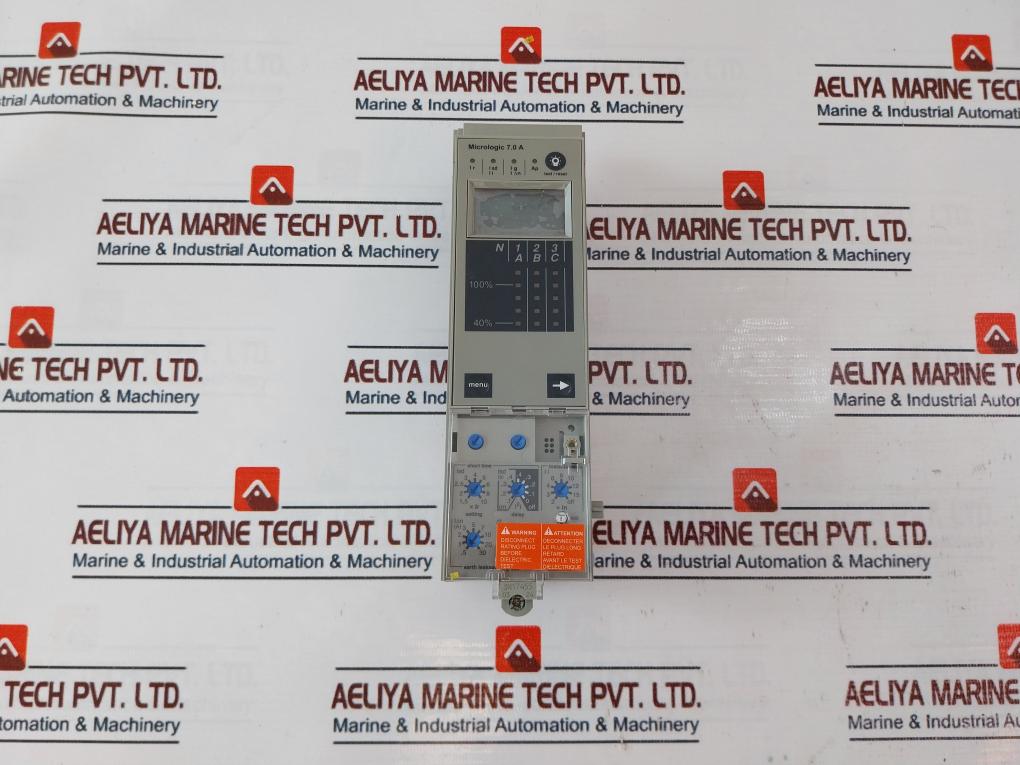 Schneider Electric 33074 Digital Circuit Breaker