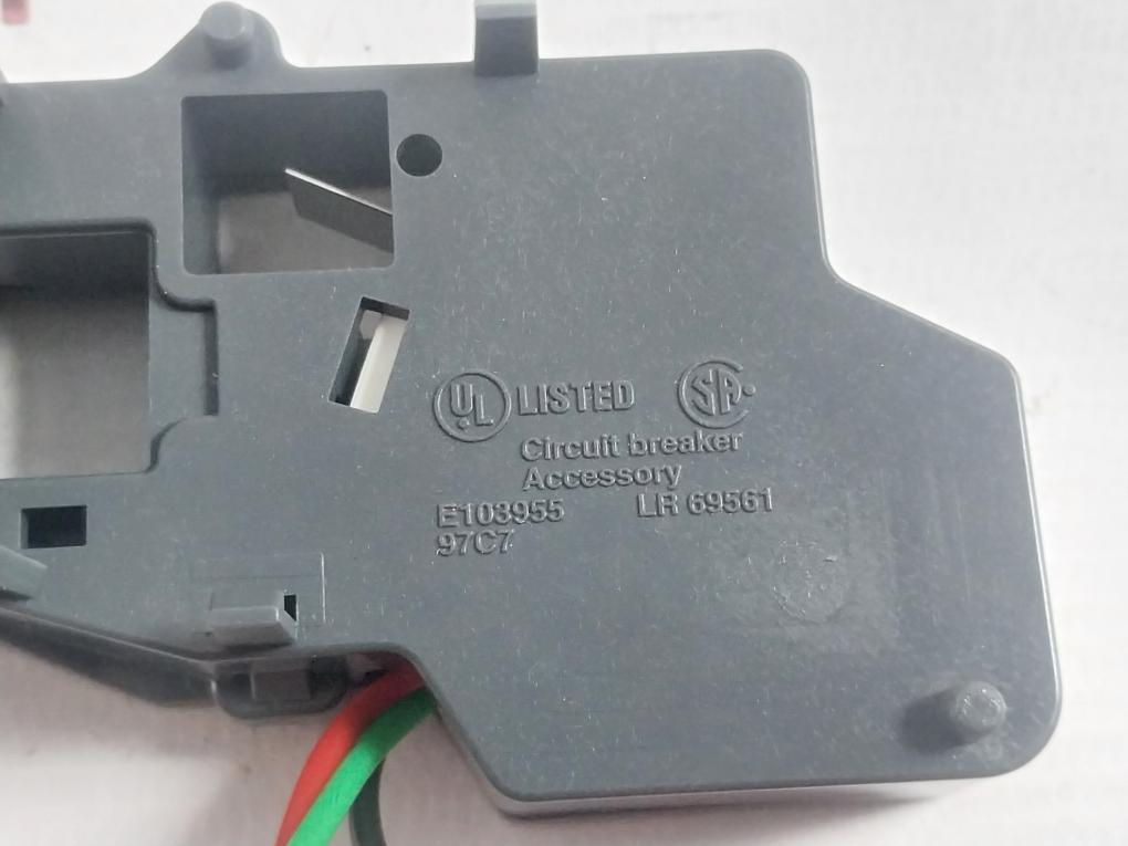 47915 Fault Trip Indication Contact 240 Vac 6A Schneider Electric