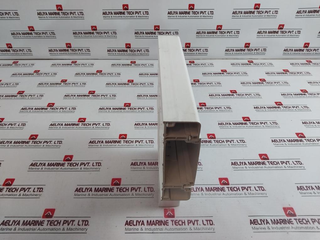 Schneider Electric 563-769 Cableline Classic Trunking