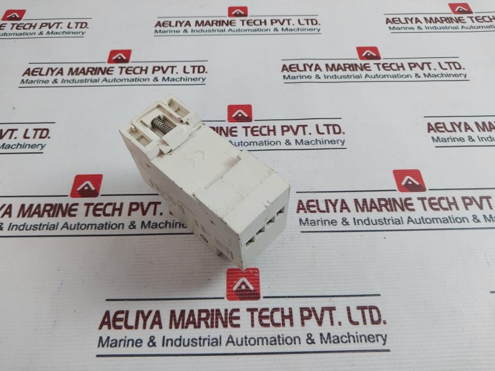 Schneider Electric A9E21180 Phase Control Relay 8A/250V