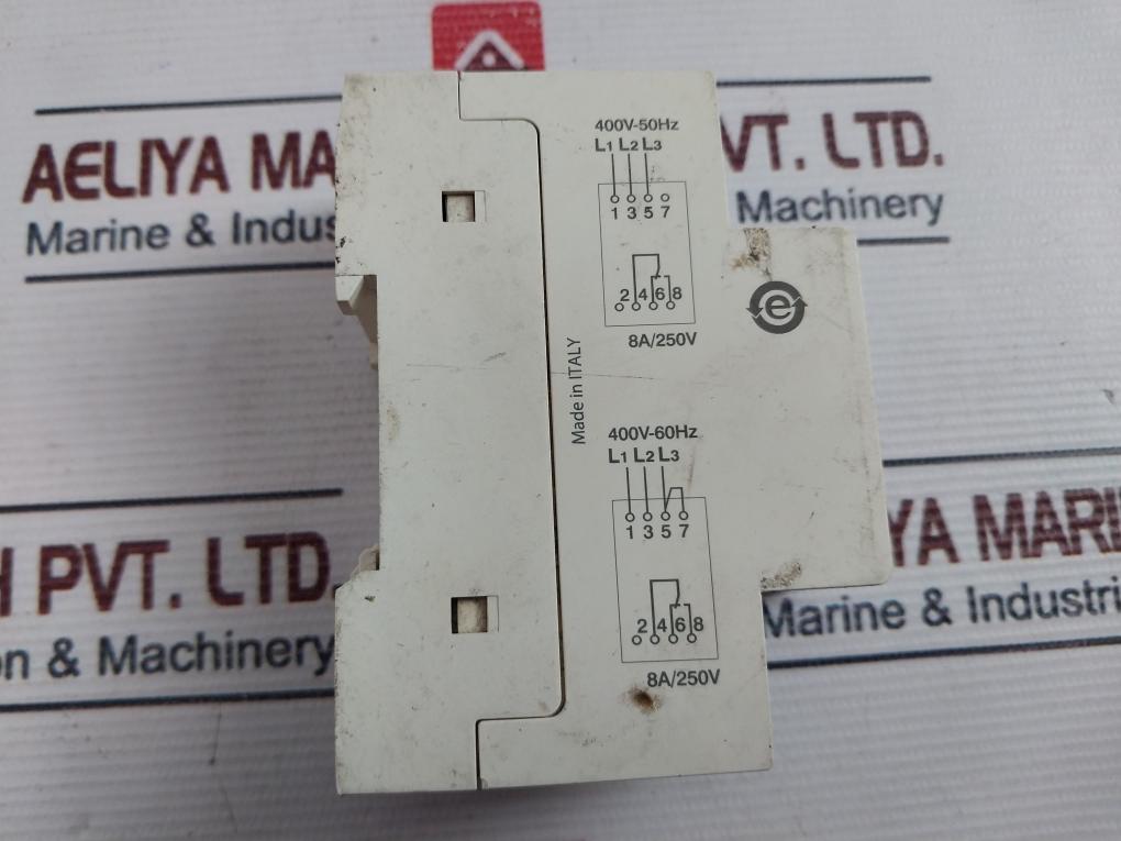 Schneider Electric A9E21180 Phase Control Relay 8A 400V 50-60Hz