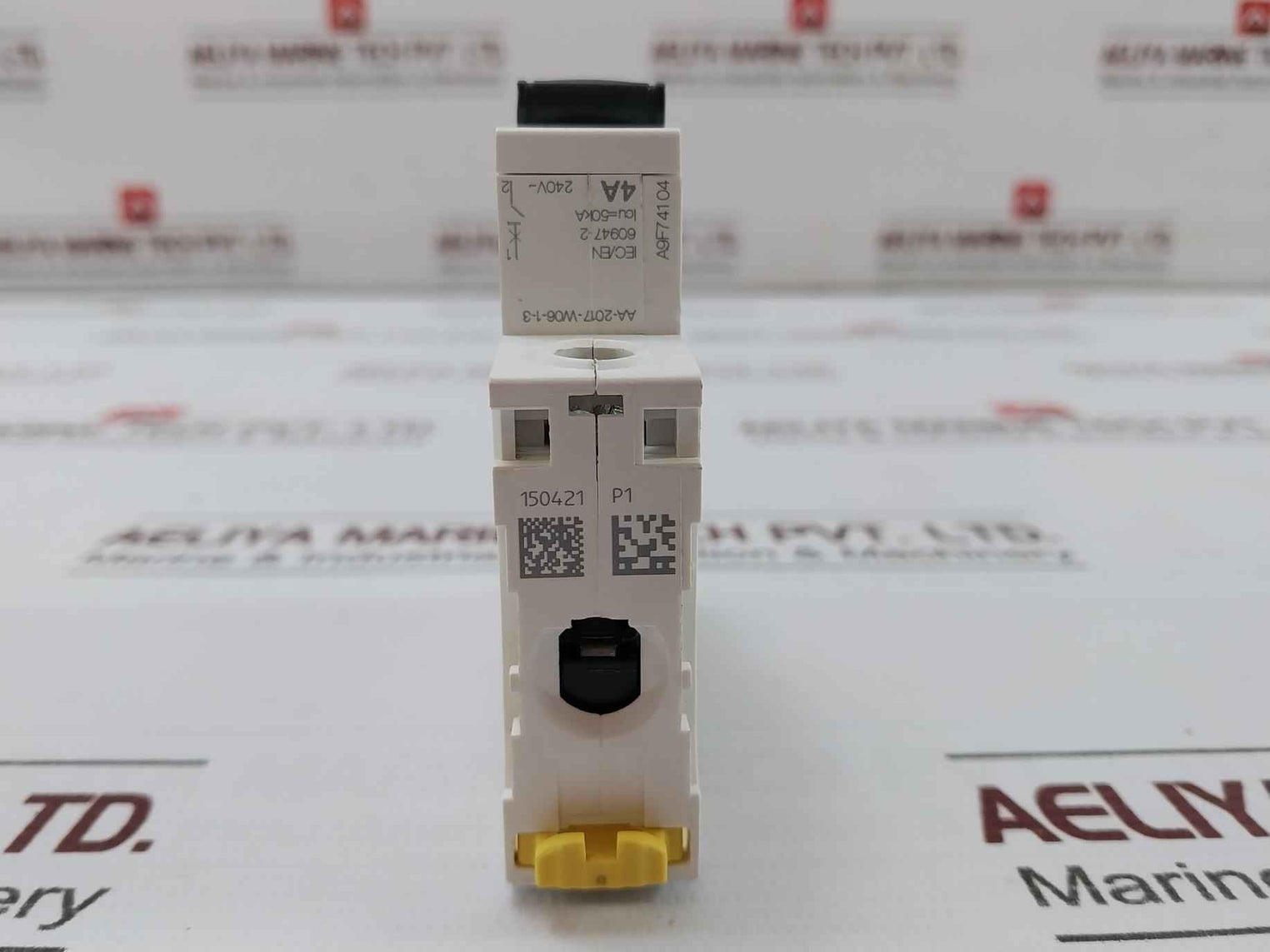 Schneider Electric A9F74104 Miniature Circuit Breaker 6Kv 50/60Hz 50˚C