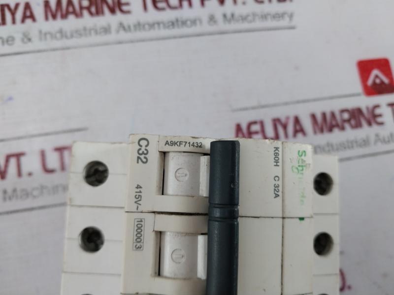 Schneider Electric A9Kf71432 4 Pole White Miniature Circuit Breaker K60H C 32A