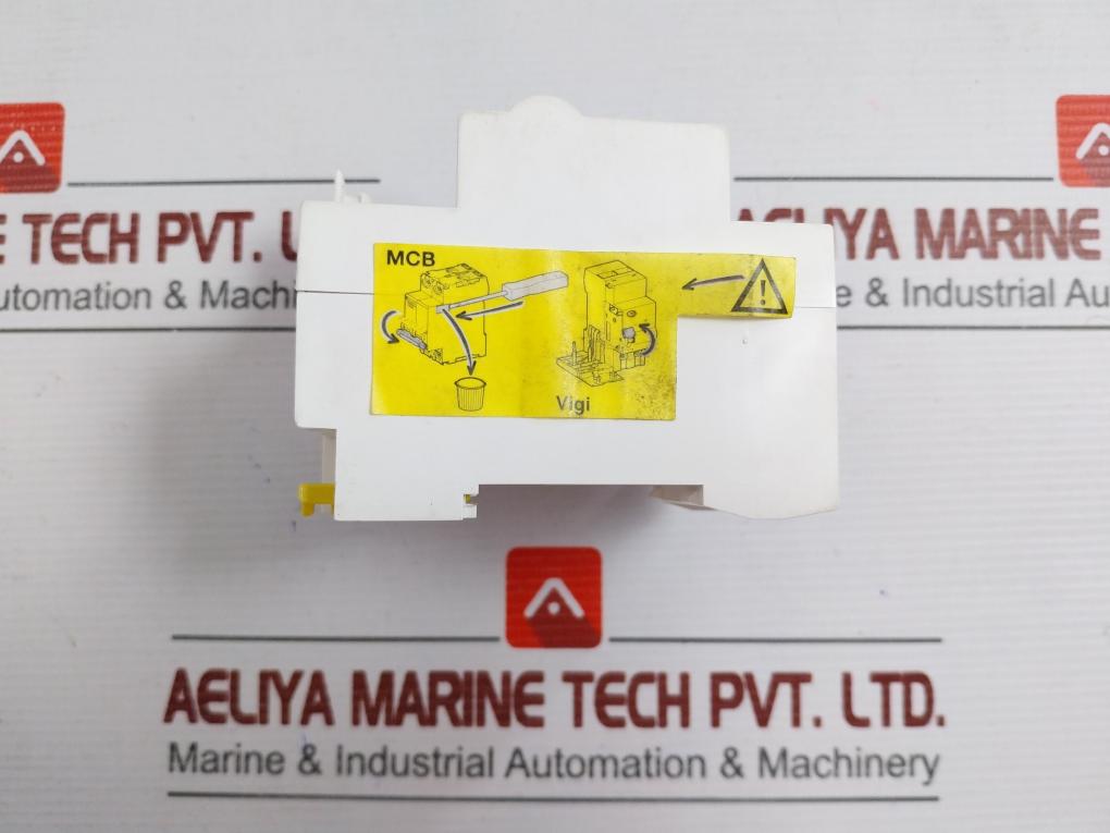 Schneider Electric A9N26611 Earth Leakage Add-on Block 230V/30Ma