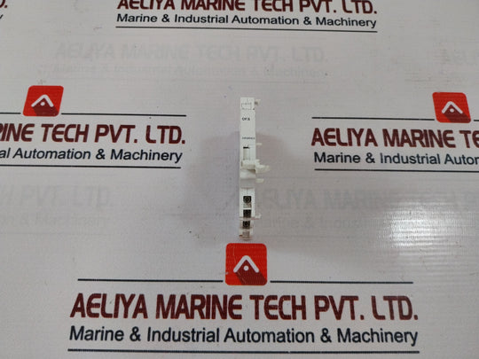 Schneider Electric A9N26923 Auxiliary Contact 50-60 Hz