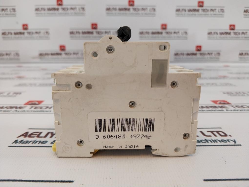 Schneider Electric A9N3P63C Miniature Circuit Breaker 415V~