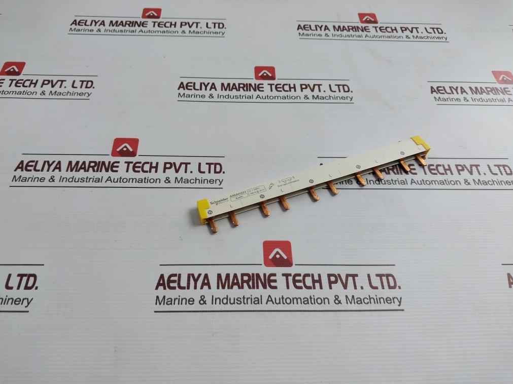 Schneider Electric A9Xah257 Comb Busbar 100 A 500V Ui