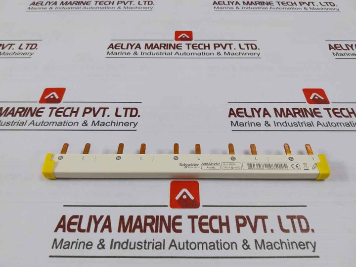 Schneider Electric A9Xah257 Cuttable Horizontal Comb Busbar 100A @ 40˚C