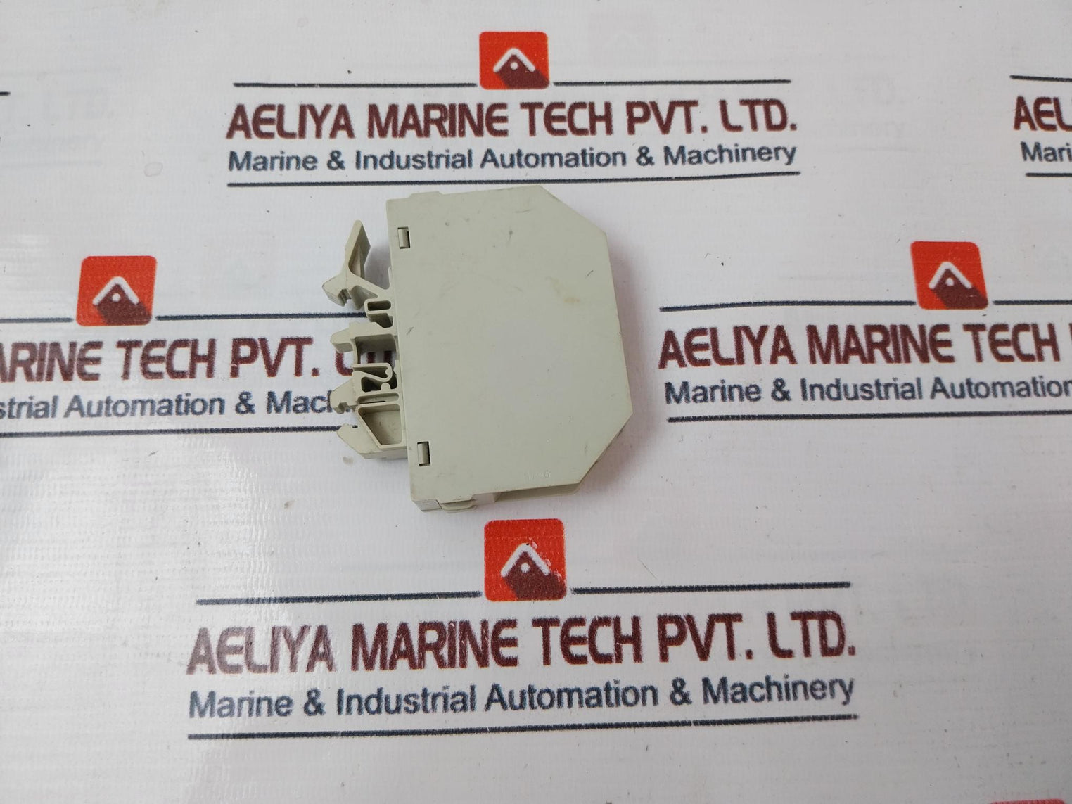 Schneider Electric Abr-1S118B Output Interface Relay 24V Ac Dc