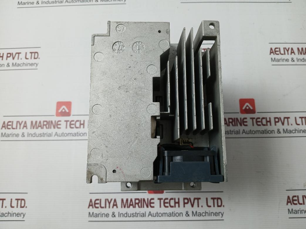 Schneider Electric Atv312Hu15N4 3-phase Variable Speed Drive 2Hp 10.7Lb-in