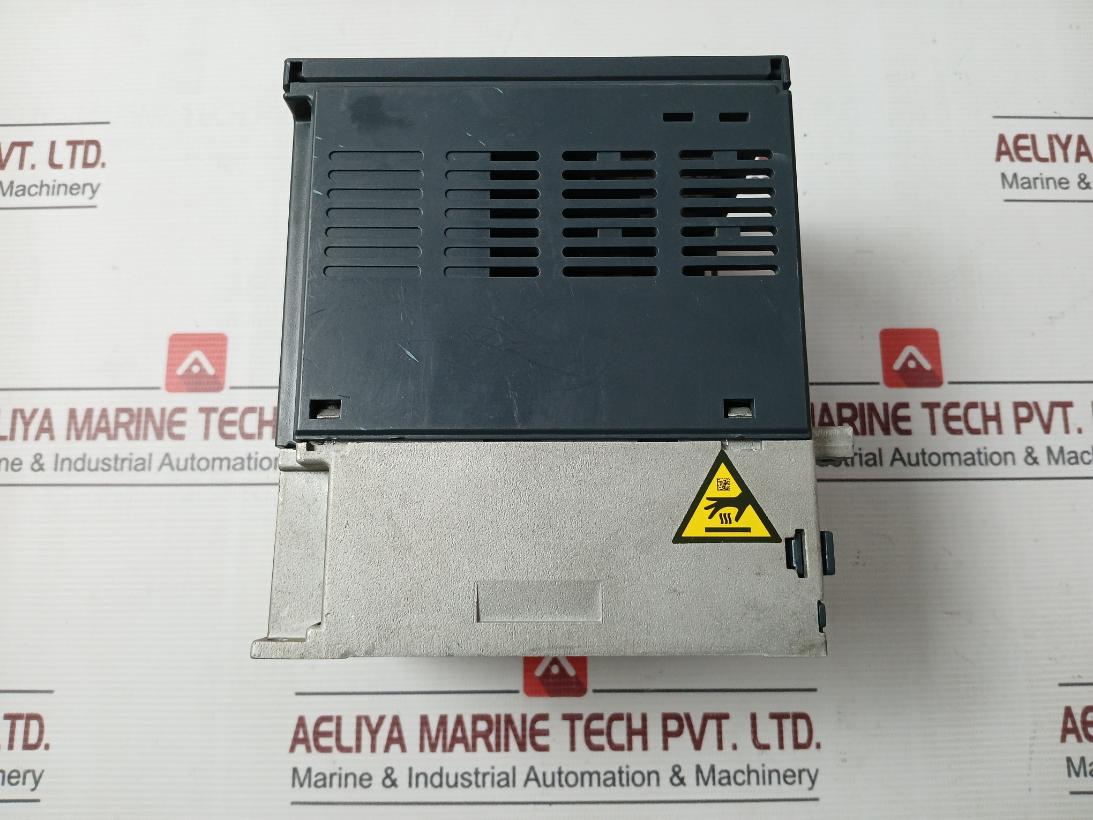 Schneider Electric Atv312Hu15N4 3-phase Variable Speed Drive 2Hp 10.7Lb-in