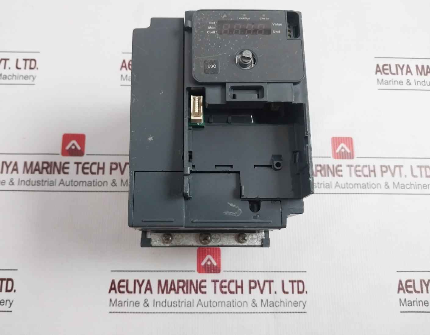Schneider Electric Atv320U15N4C Altivar 320 Variable Speed Drive (Not Working)