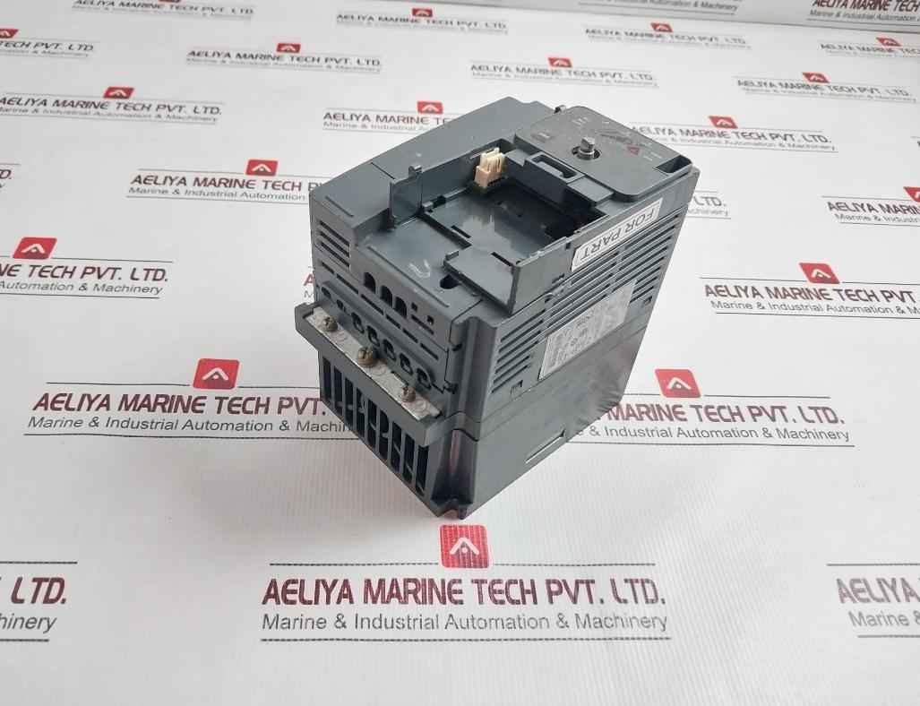 Schneider Electric Atv320U15N4C Altivar 320 Variable Speed Drive (Not Working)