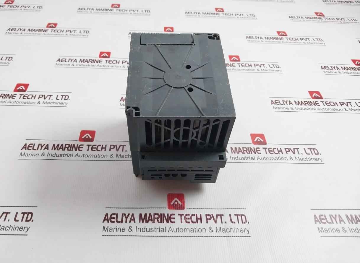 Schneider Electric Atv320U15N4C Altivar 320 Variable Speed Drive (Not Working)