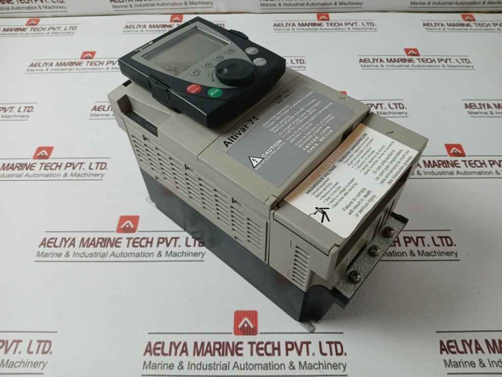 Schneider Electric Atv71Hu15N4 Variable Speed Drive 2004Kl-05W-b50 380/480V