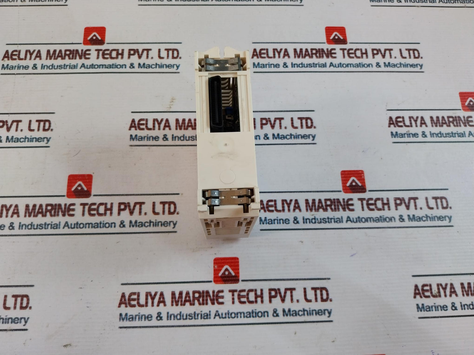 Schneider Electric Bmxddo6402K Output Module