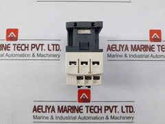 Schneider Electric Cad 32 Control Relay