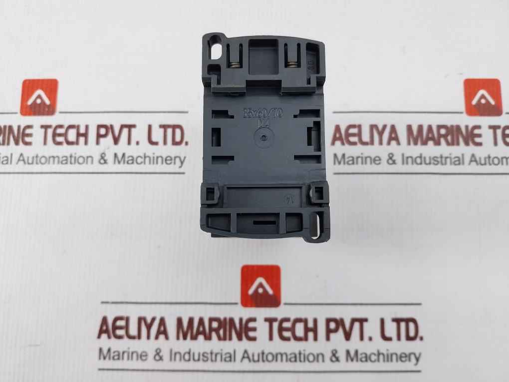 Schneider Electric Cad 32 Control Relay