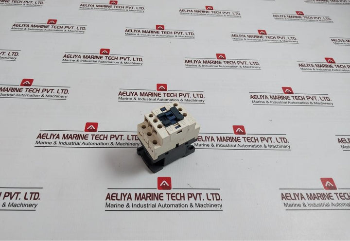 Schneider Electric Cad 32 Control Relay W/ Contactor Jis C4531 110V 50/60Hz