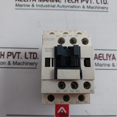 Schneider Electric Cad32 Control Relay W/ Contactor Jis C8201-5-1 48V 50/60Hz