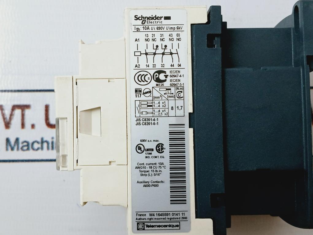 Schneider Electric Cad32M7 Contactor Control Relay 50/60Hz