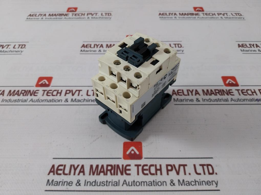 Schneider Electric Cad32 Tesys D Control Relay W/ Contactor C8201-5-1 A600-p600