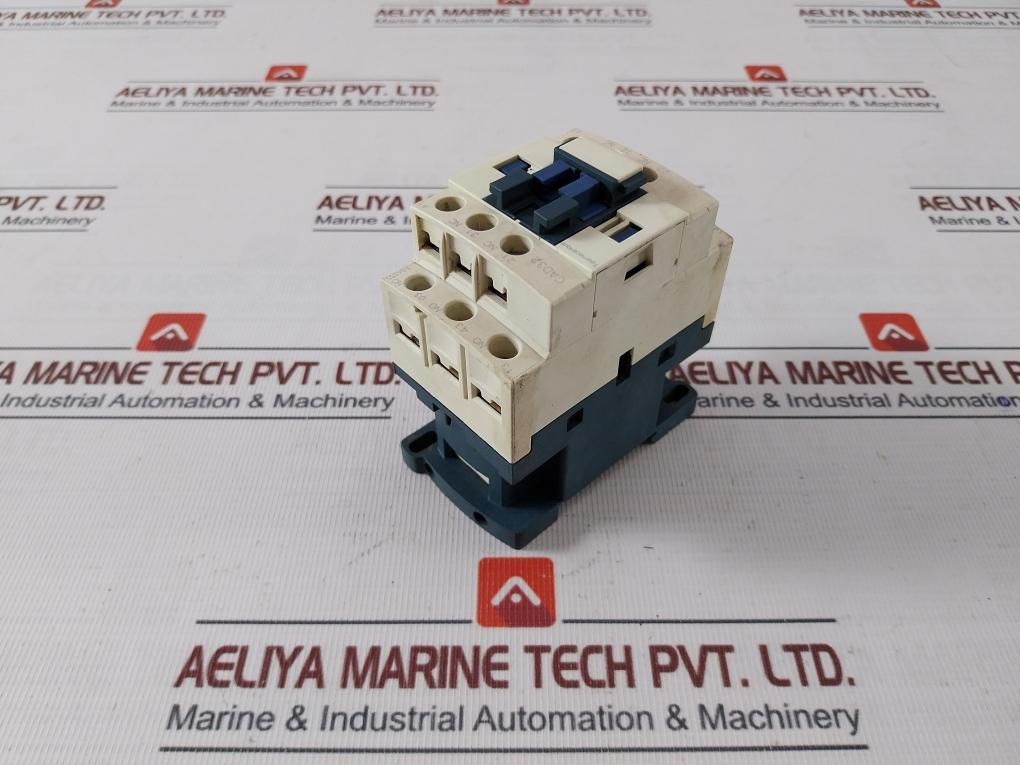 Schneider Electric Cad32 Tesys D Control Relay W/ Contactor Jis C 8201-5-1 A0132